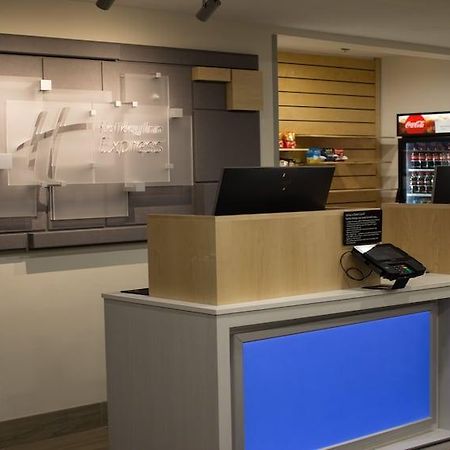 Holiday Inn Express Winfield - Teays Valley Hurricane Kültér fotó