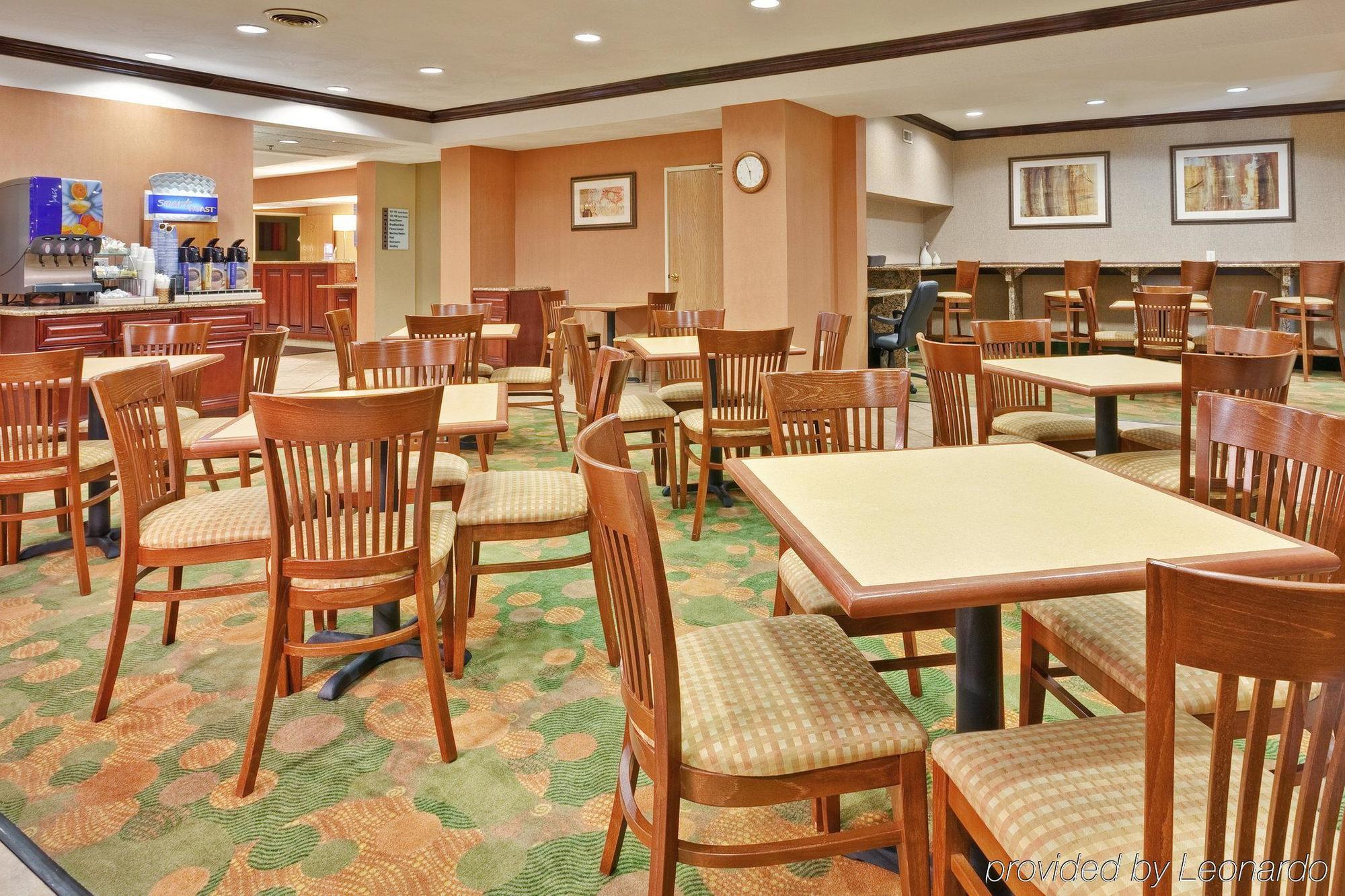 Holiday Inn Express Winfield - Teays Valley Hurricane Étterem fotó