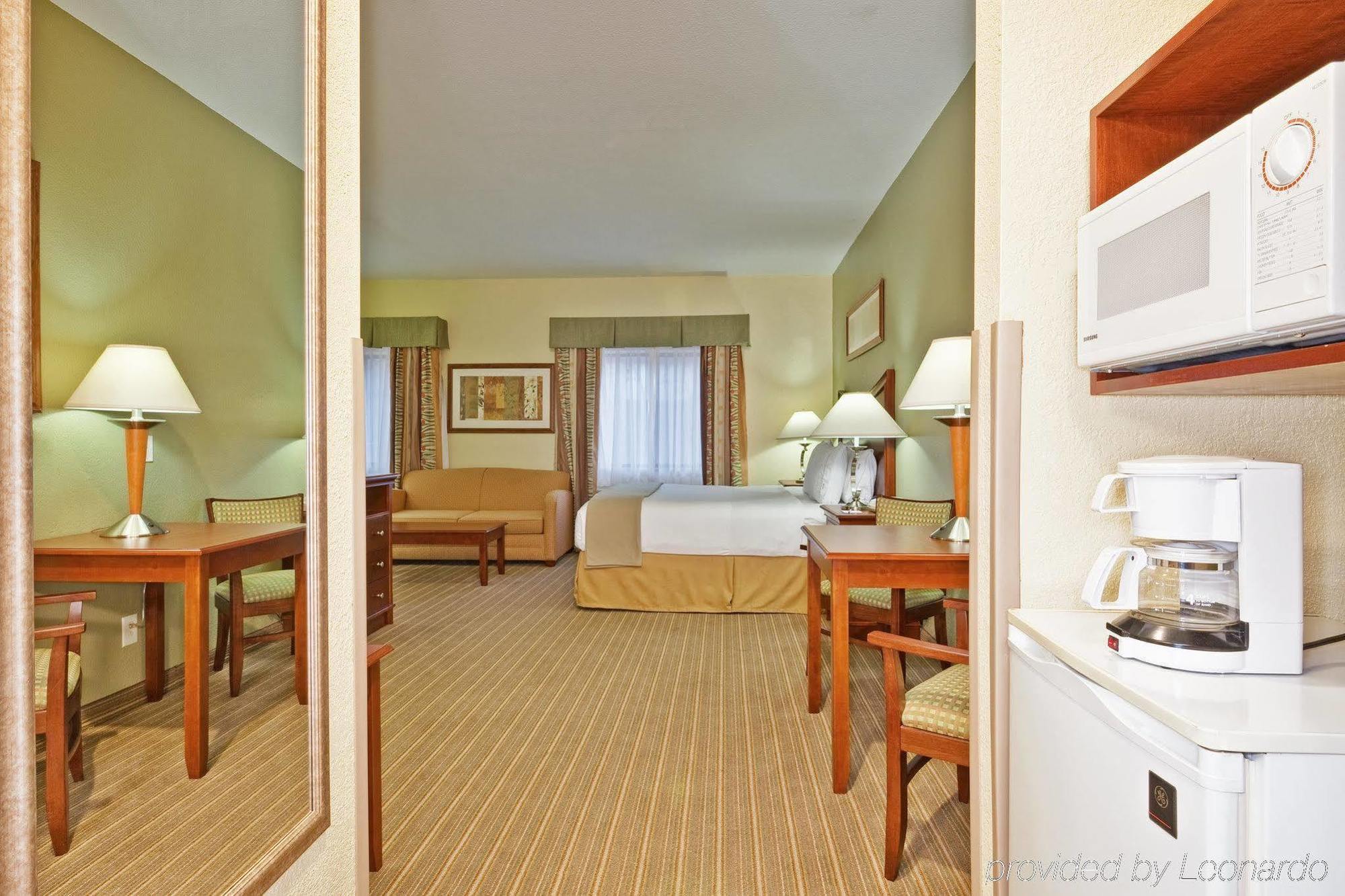 Holiday Inn Express Winfield - Teays Valley Hurricane Szoba fotó
